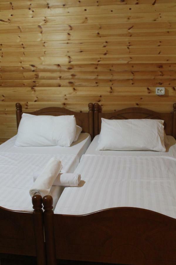 Frida Villa Himare
