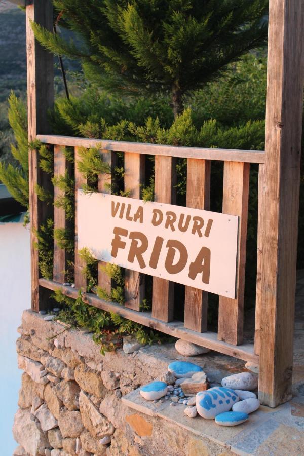 Frida * Himare